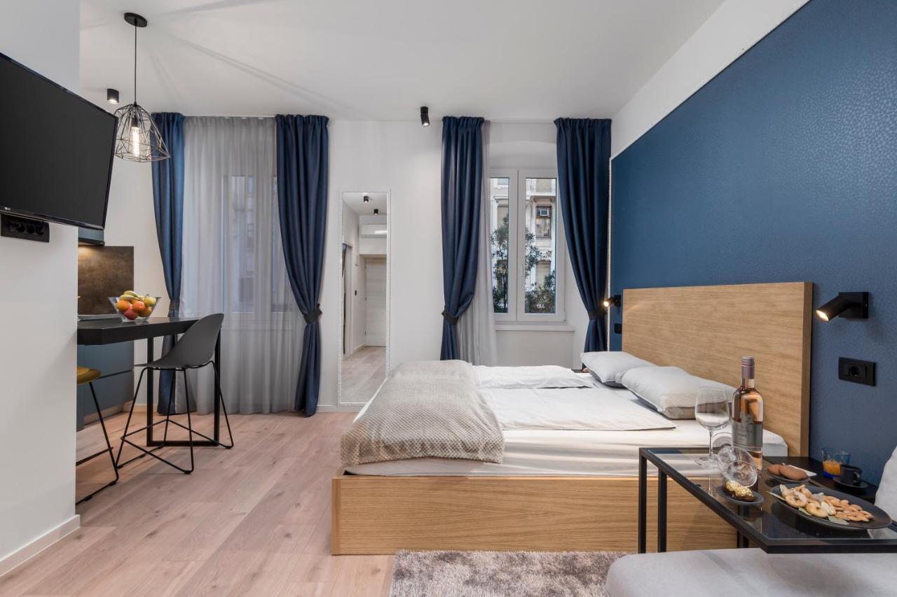 Deluxe Apartments "In The Center" Rijeka Eksteriør billede
