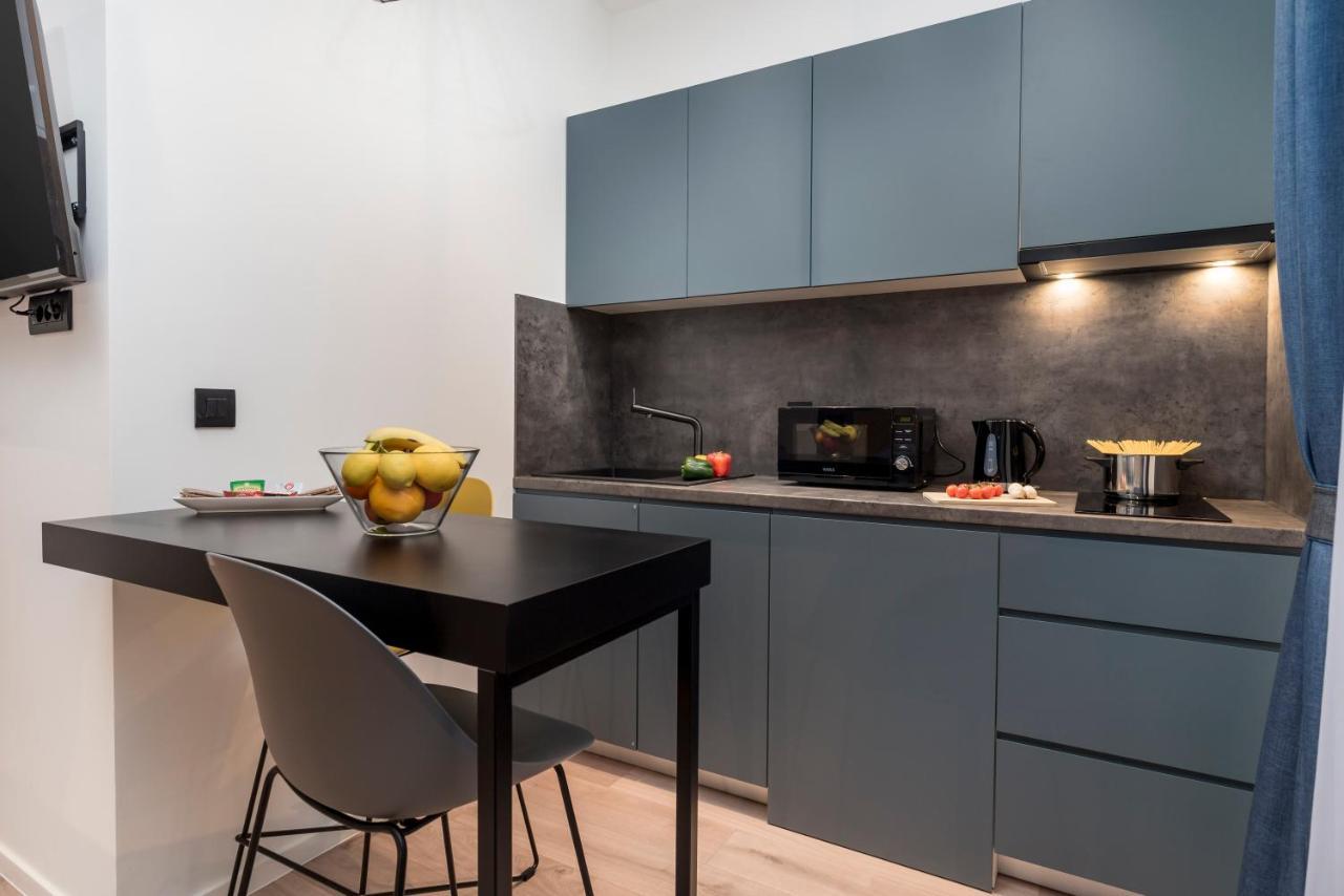 Deluxe Apartments "In The Center" Rijeka Eksteriør billede