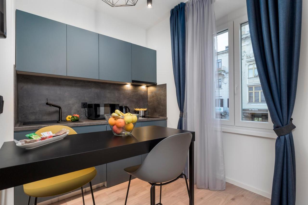 Deluxe Apartments "In The Center" Rijeka Eksteriør billede