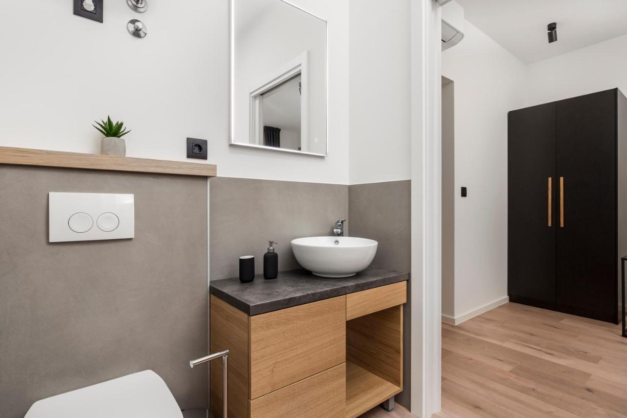 Deluxe Apartments "In The Center" Rijeka Eksteriør billede